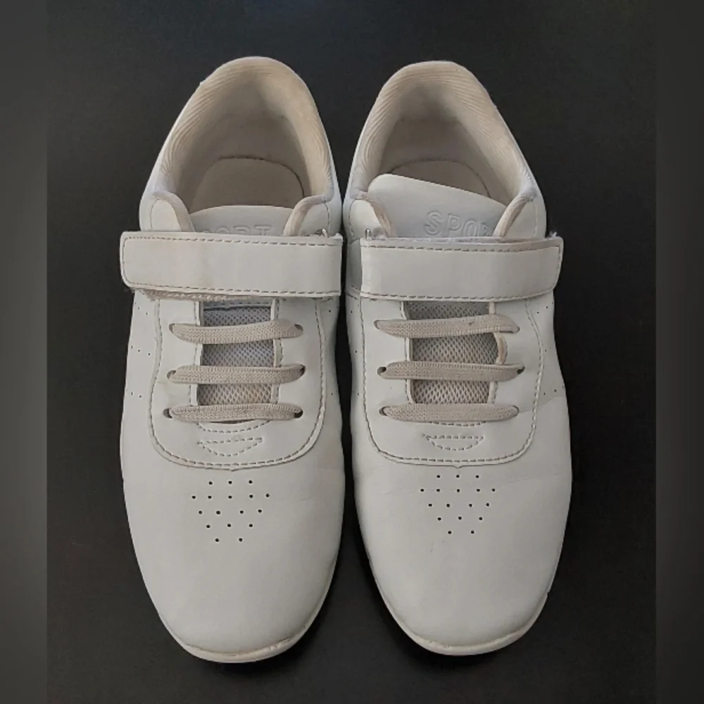 Sport White Cheer Shoes / Size 2 - Picture 1 of 6